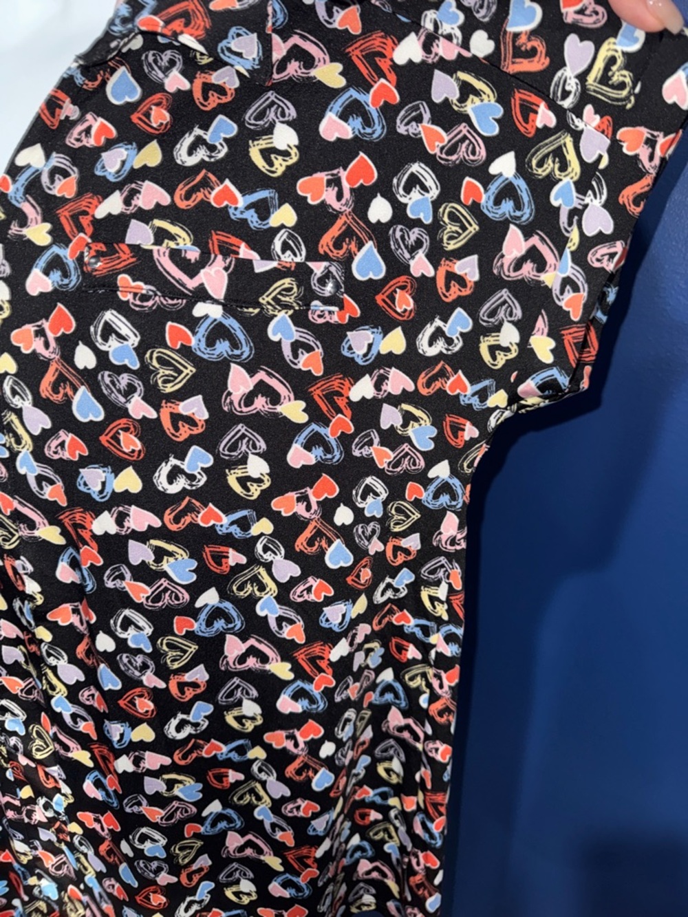 Cocomo-NWT Black Heart-Print Zip Front Blouse Size Large - Picture 13 of 17